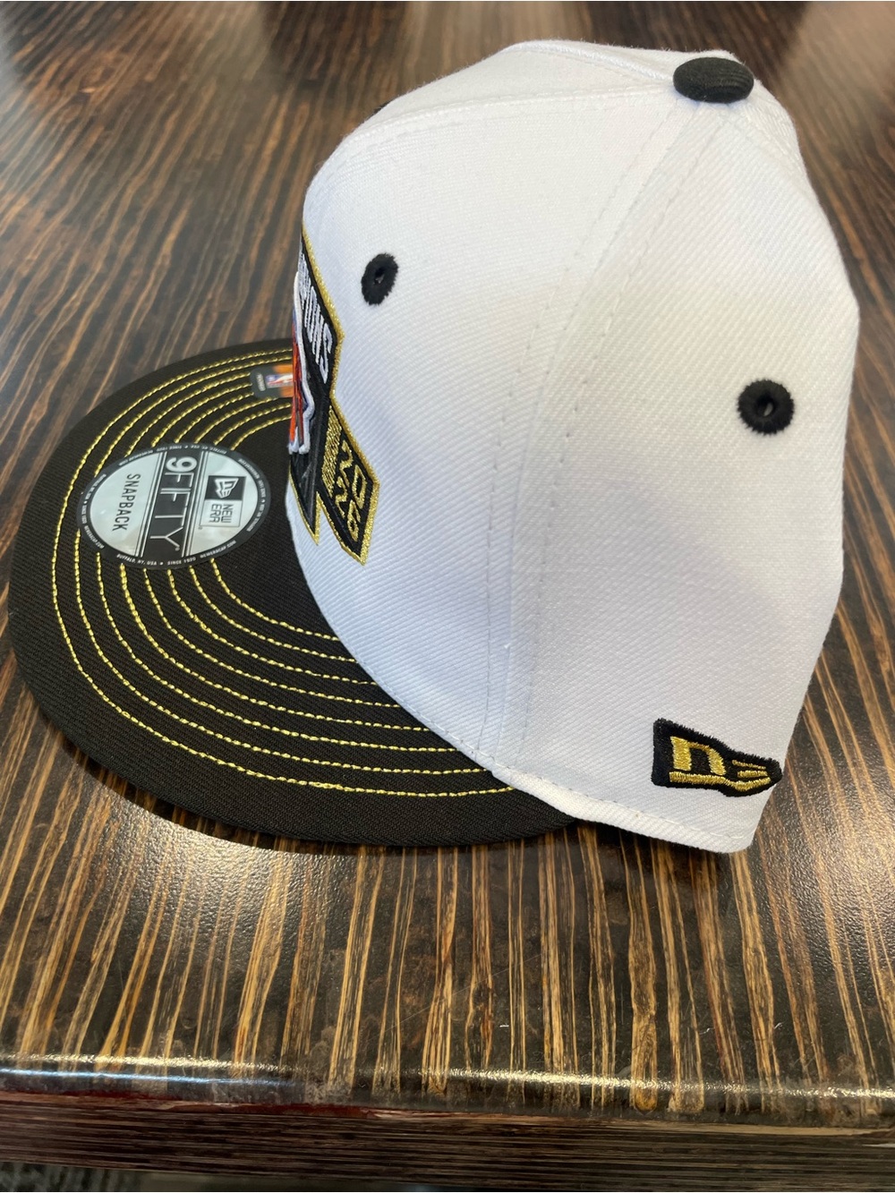 New Era Snapback Hat - White/Black/Blue/Red - Picture 3 of 5